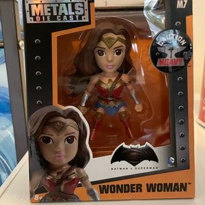 Wonderwoman figure